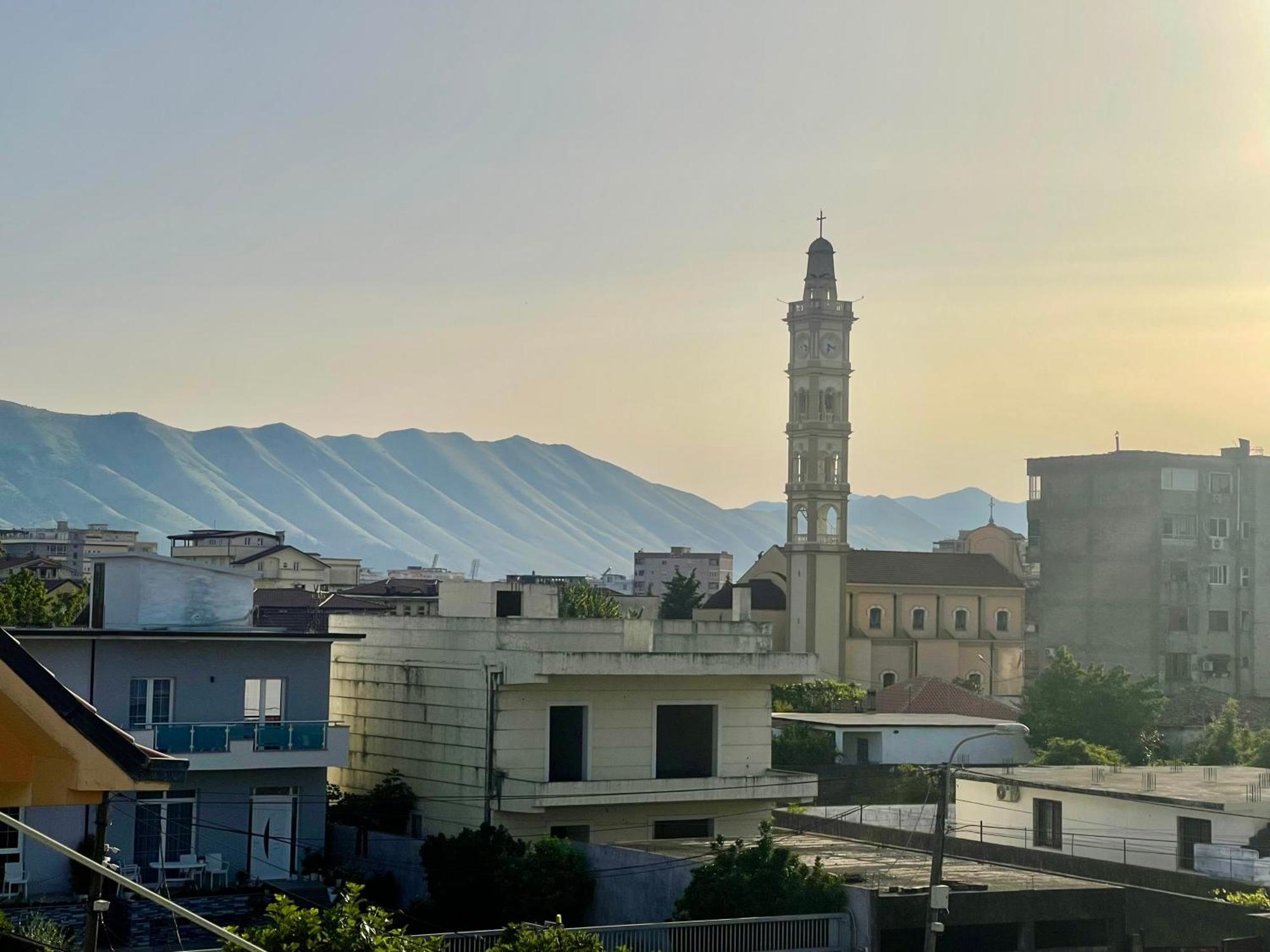 Xhou'S Home Shkoder Ngoại thất bức ảnh
