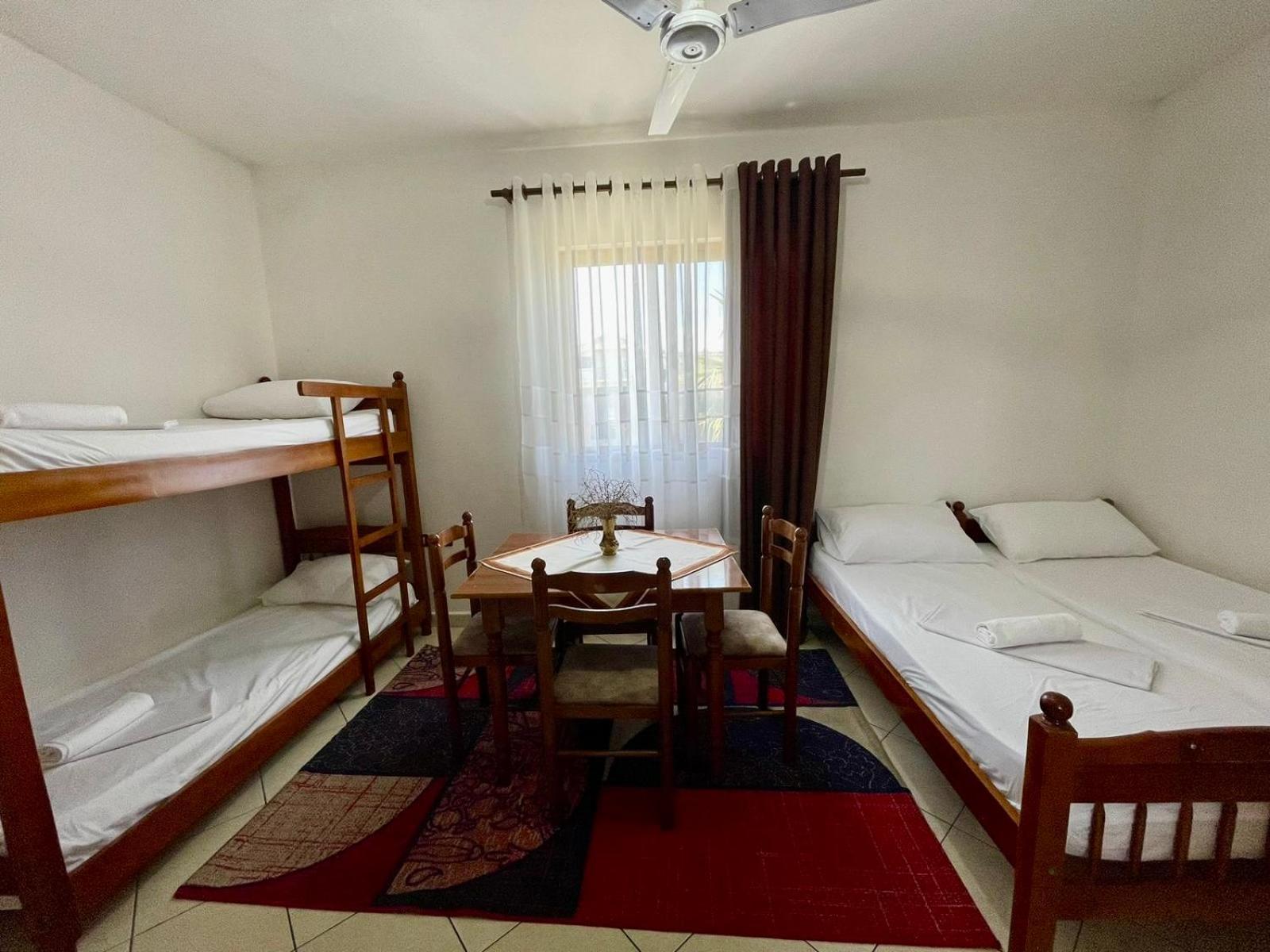 Xhou'S Home Shkoder Ngoại thất bức ảnh